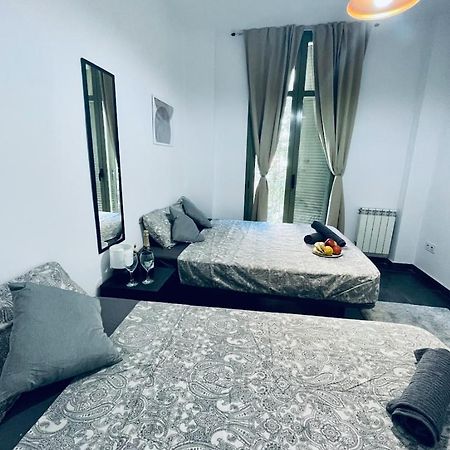Sepulveda R1 Bed and Breakfast Barcelona Exteriör bild